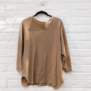 UNIQLO Camel Waffle 3/4 Sleeve Tee / Medium